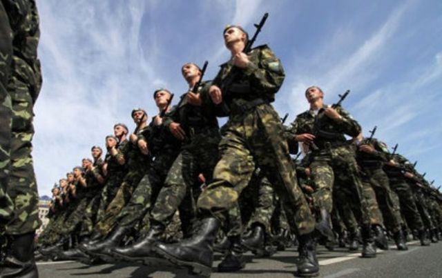 Загадкові небойові втрати: військові стріляються з чужої зброї та помирають від хвороб