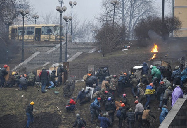 Во Франции украинку оштрафовали за критику прокремлевского пропагандиста