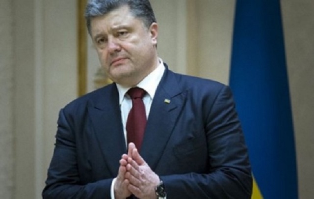 "Власть устранилась от роли арбитра, перестала выполнять свою основную функцию - защиту граждан", - Бутусов