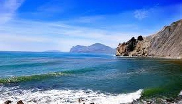 Прибрежные воды Крыма включены в свободную экономическую зону. Путин подписал закон