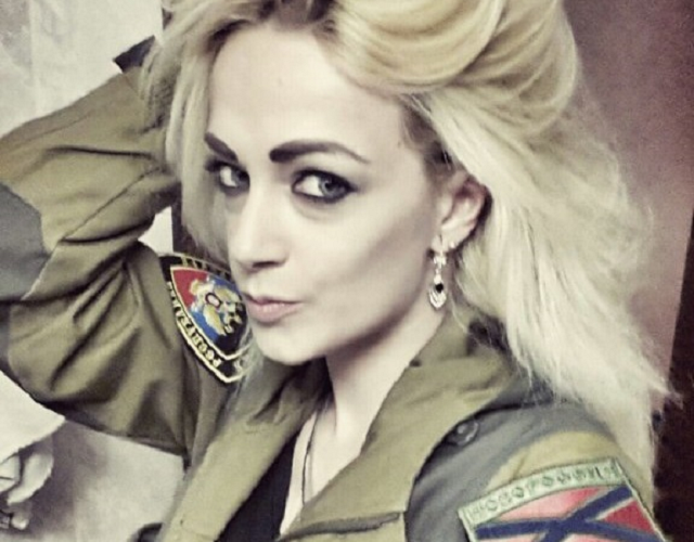 "Мне плевать на Украину": вульгарная звезда "Дома-2" нашла себя в "ДНР"