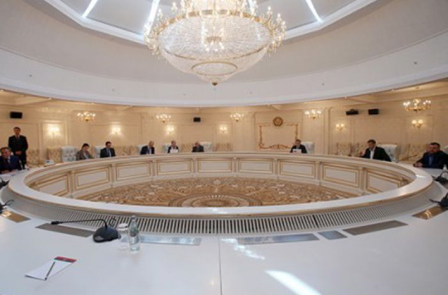 В Минске началось заседание Трехсторонней контактной группы