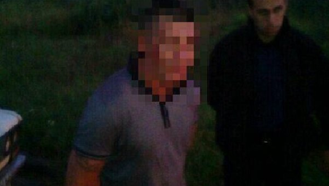 В Харькове неадекватный мужчина выгнал таксиста из авто и уехал