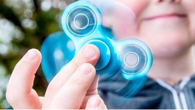 В Ивано-Франковске запретили продавать спиннеры