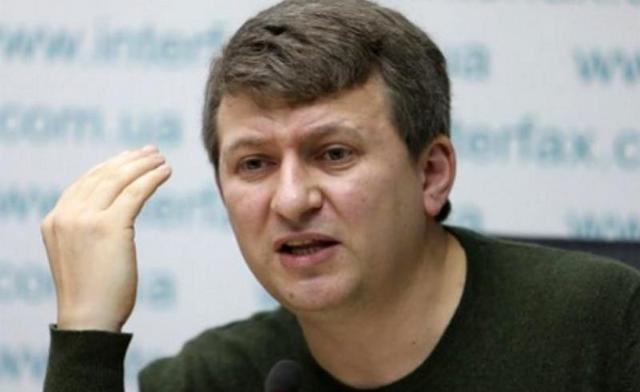 «У таких «розенблатов» смысл жизни один – это алчность» – журналист