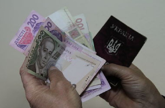 Пенсії по-новому: стало відомо, як українцям будуть перераховувати виплати після реформи