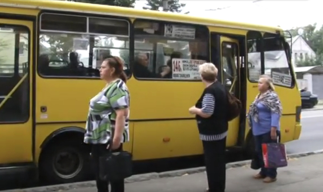 В Черкасах з маршрутки витурили 11-річну дитину з багатодітної сім’ї