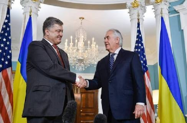 Подарок Тиллерсону: почему Украина не может никак оторваться от Империи зла?