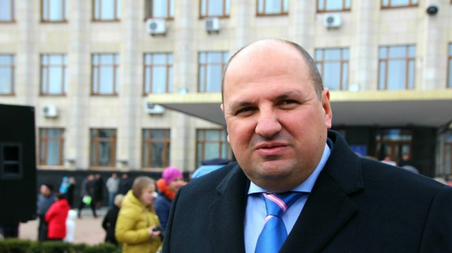 Разом з Розенблатом сяде Арешонков