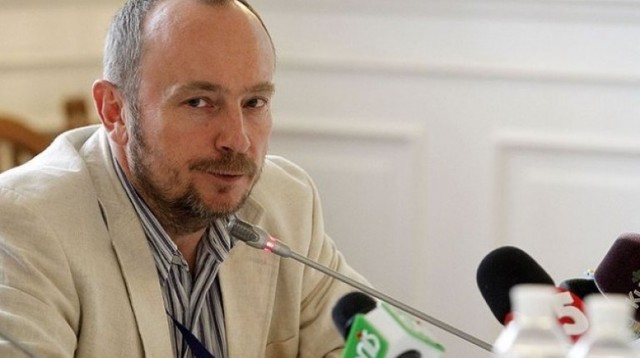 Блогер: Я хочу услышать, что на это позорище скажут высшие власти страны