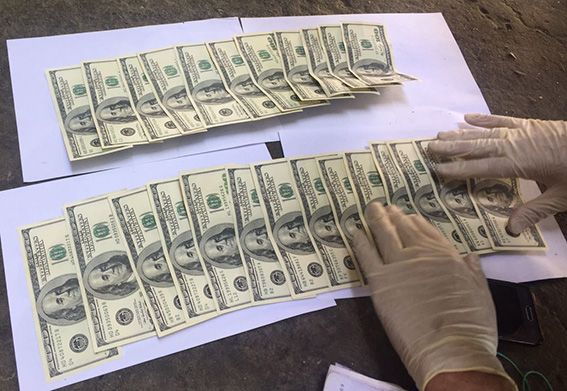 В Одессе двух полицейских задержали за взятку в 2,5 тыс долл