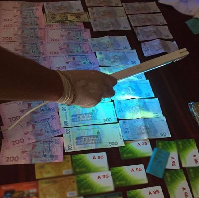 Директор госпредприятия задержан в Кировоградской области на взятке в 15 тыс грн