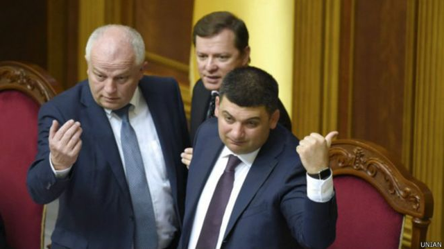 Рада трижды провалила голосование за продление текущей сессии до 5 сентября