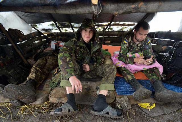 Полигон под Чугуевом с голодающими бойцами взяли в оцепление