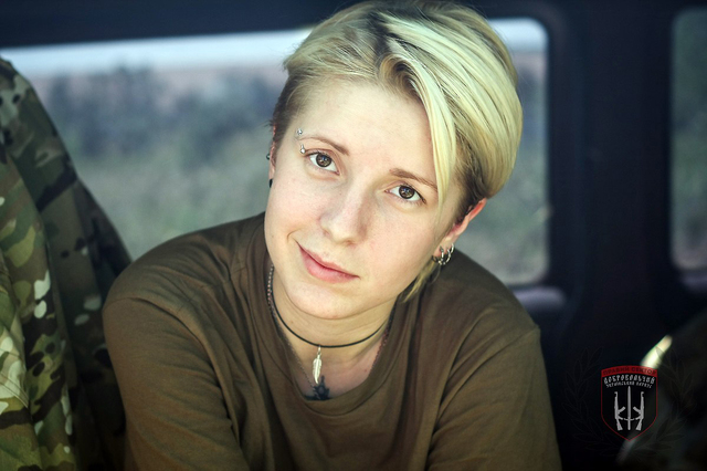 "Доброжелатели"? Известная волонтер едва не попала в аварию