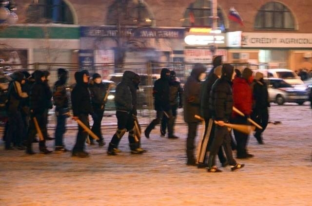 Лежат в реанимации: в Харькове избили и подстрелили людей Добкина и Кернеса