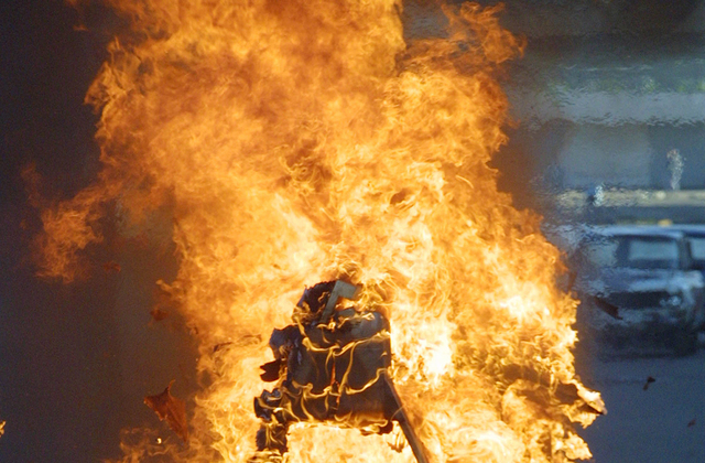 Бесчеловечная казнь: железнодорожник нашел сожженный труп