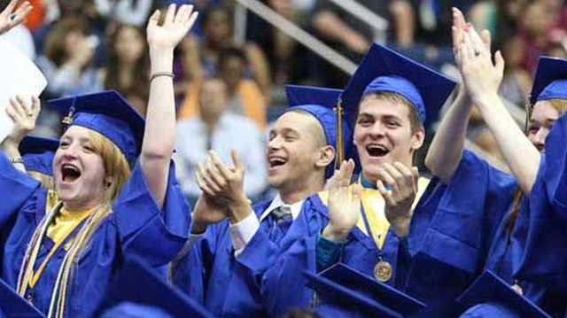 Дешево, но сердито. Сколько стоит контракт в украинских вузах