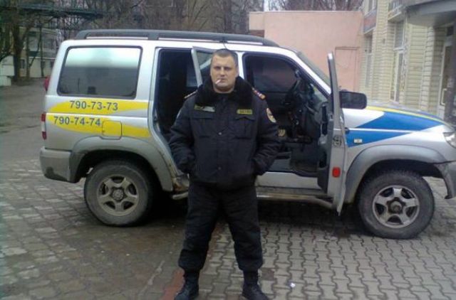 Соцсети опознали дебошира в камуфляже в ТРЦ Днепра