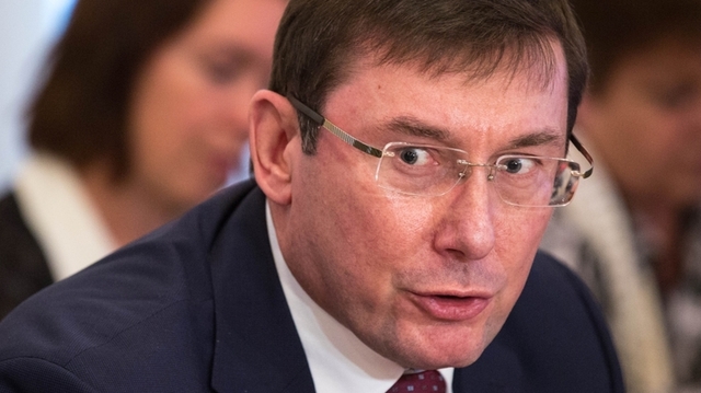 Как Луценко прокуроров повышением зарплат дразнил