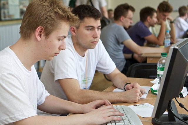 40 тысяч заявлений абитуриентов потерялись из-за сбоя в электронной системе