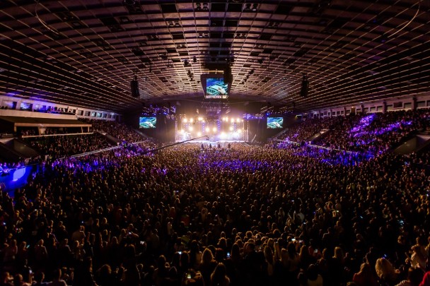 Скандал на концерті Depeche Mode: фани пропустили половину виступу через організаторів