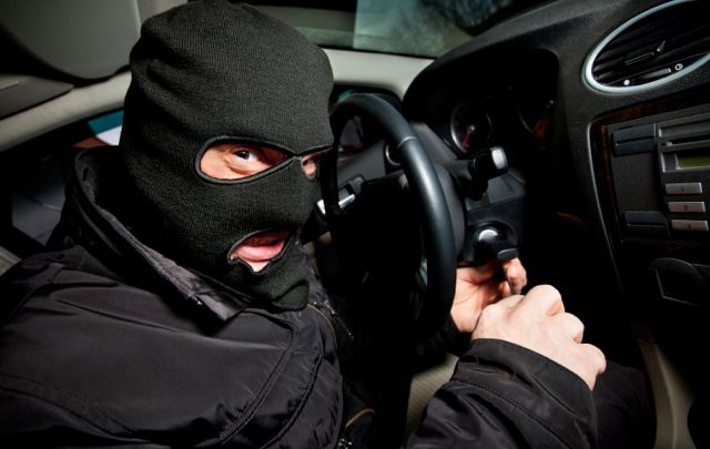 Задержана группа угонщиков элитных авто, орудовавшая в Киеве и нескольких областях