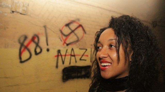 Суд отпустил активистку Femen Анжелину Диаш под личное обязательство