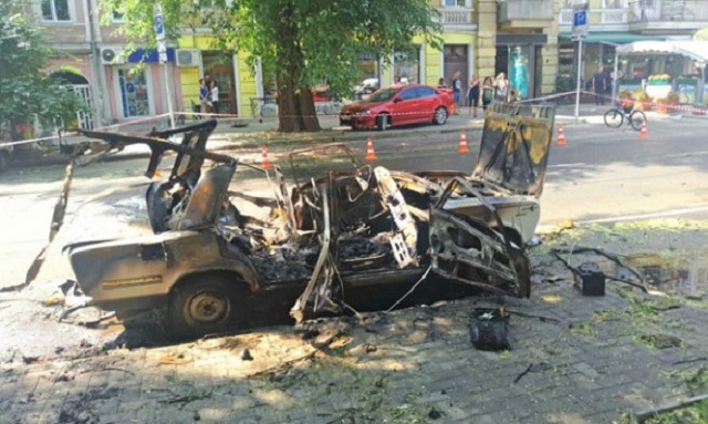 В центре Одессы взорвался автомобиль