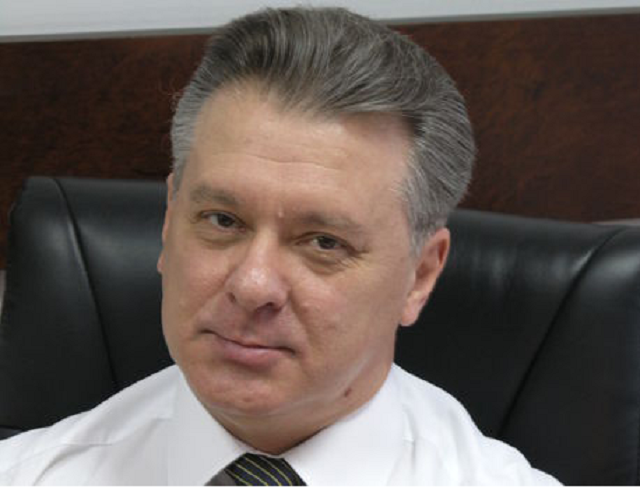 Экс-разведчик Копка: Проанализируйте последние вояжи Януковича за границу: Эмираты, Азербайджан, Индия, Гонконг. Там он растыкивал кэш