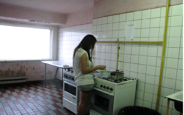 В Запорожье участники АТО вынуждены жить в аварийном общежитии