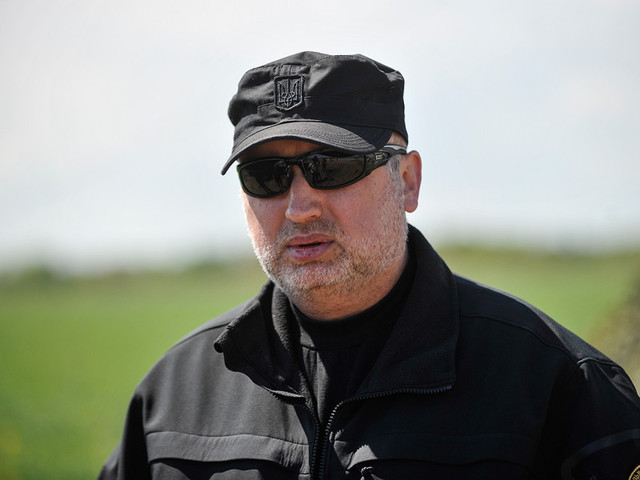 Українські військові повинні одержати на озброєння нові види техніки та зброї