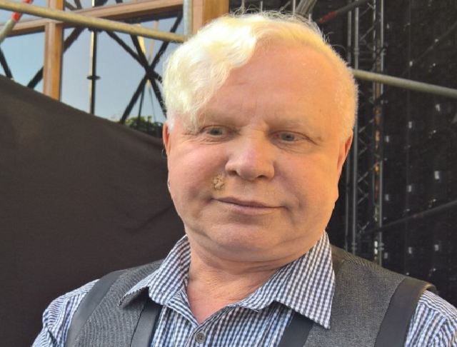 СМИ сообщили о страшном диагнозе знаменитого певца: опубликованы фото