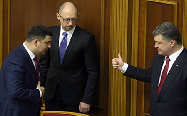 Заговор Гройсмана и Яценюка пока имеет форму шантажа