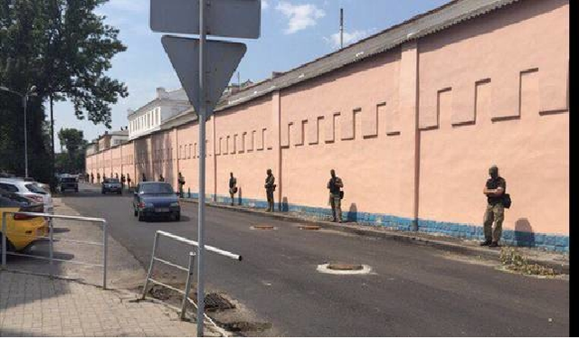 Керівництво Полтавського СІЗО організувало банду телефонних шахраїв