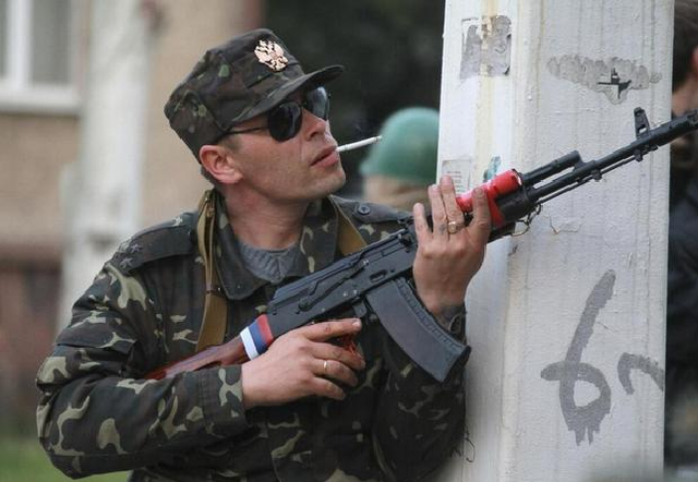 Боевики взяли в заложники пятерых жителей Комсомольского