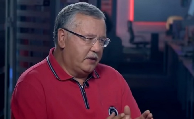 Гриценко: Порошенко мовчить. Шостий день. Негідний вчинок негідної людини
