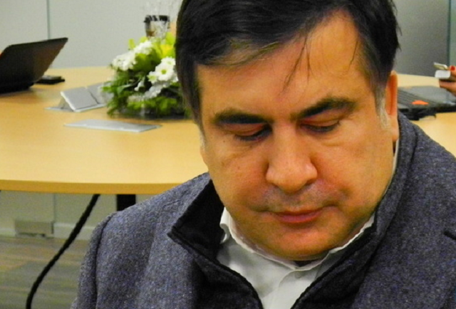 Порошенко лишил Саакашвили гражданства из-за финансовых потоков – Сакварелидзе