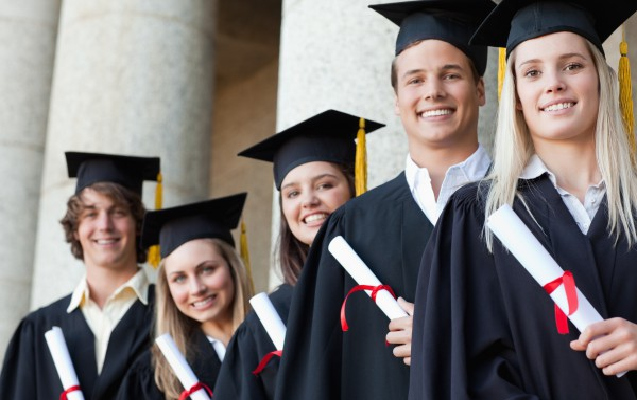 Сегодня ВУЗы обнародуют списки поступивших абитуриентов