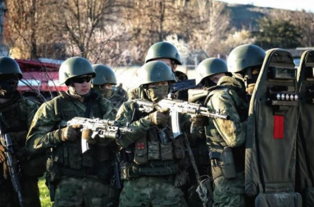 Чтобы земля под ногами горела: в Крыму взялись за украинцев-предателей