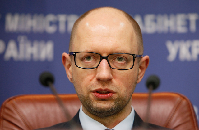 Украина потратит на «Стену» Яценюка еще 500 млн. до конца года