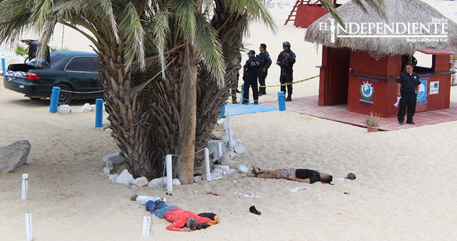 Неизвестный расстрелял туристов на популярном пляже в Мексике