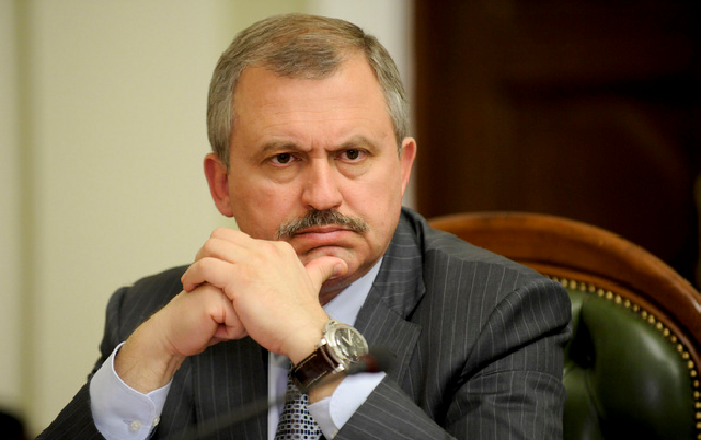 Порошенко решил кинуть Яценюка и поставить на Нацбанк Ворушилина — источник