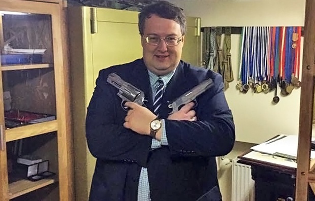 Антон Геращенко сотрудничал с Партией регионов – нардеп