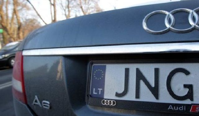 Таможня: 11% ввозимых в Литву автомобилей – хлам