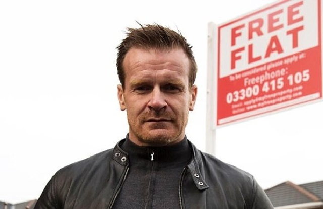 Британский мультимиллионер безвозмездно подарил дом матери-одиночке