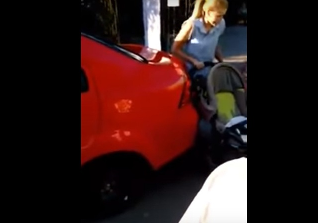 Беспредел автохама: гений парковки довёл одесситов до бешенства