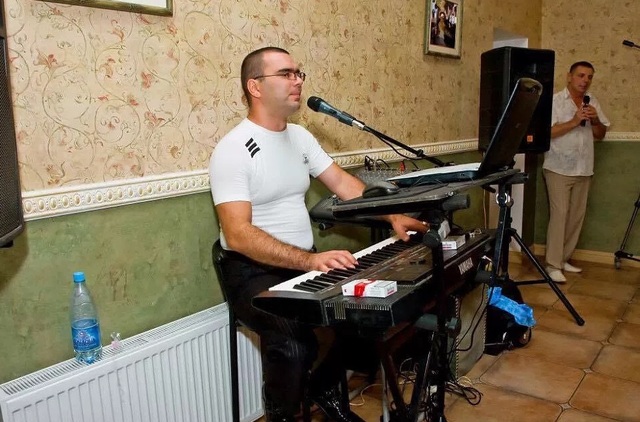 Близкие просят помочь одесскому музыканту, который после ДТП находится в коме