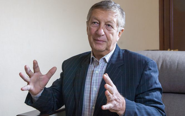 Порошенко превратился в управляемую Петрушку Путина — российский политик