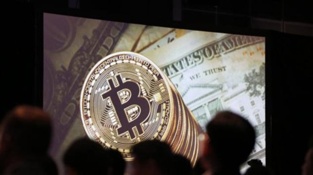 В НБУ назвали Bitcoin опасным